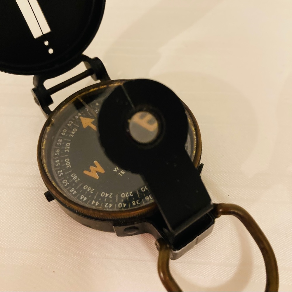 Vintage/Antique WWII Field Compass Manufactured by W. & L.E. Gurley Troy, NY